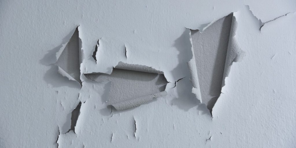 How to Fix Peeling Paint on the Outside of Your House